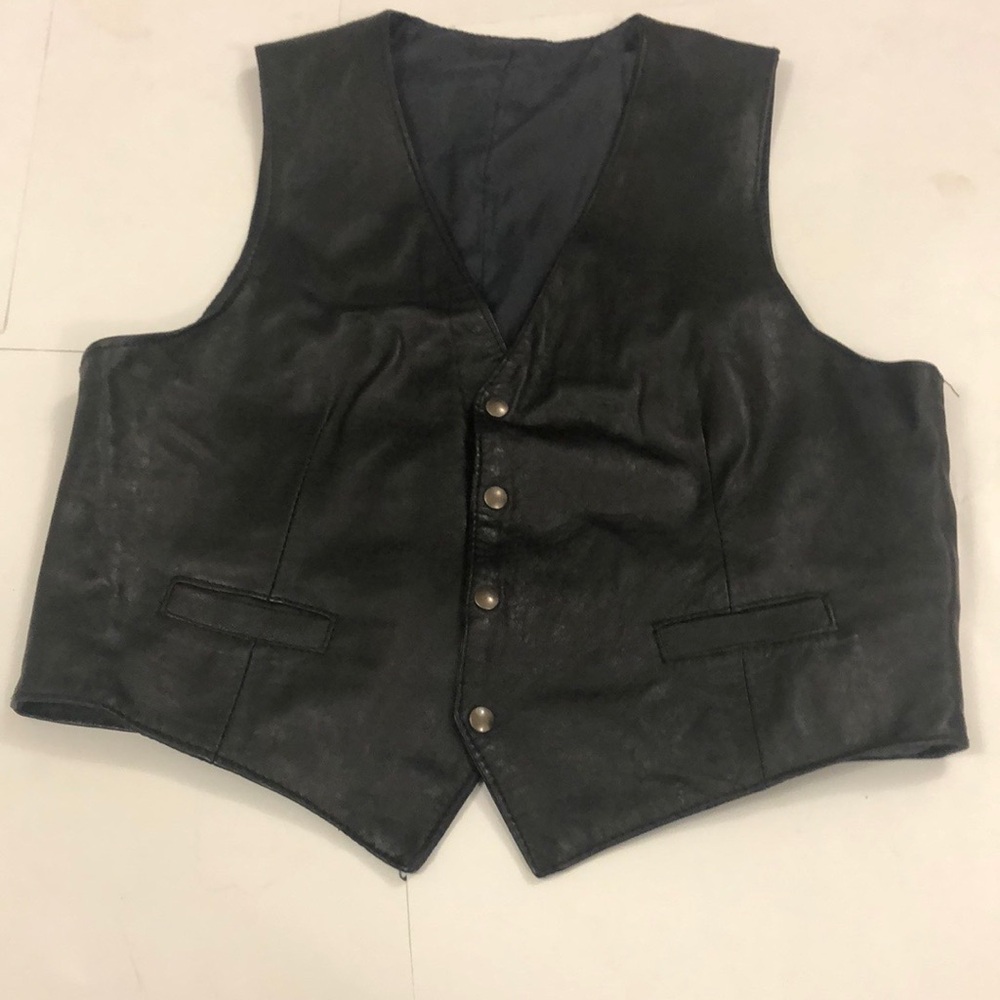 Black Pleather Vest snaps and adjustable back in Excellent Condition